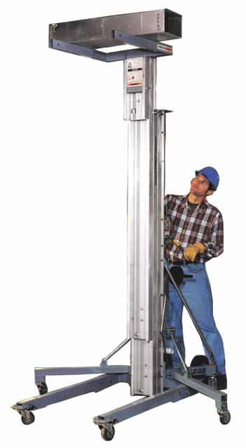 MATERIAL HANDLING & RIGGING | Material Lifts | Genie® Contractor Lifts